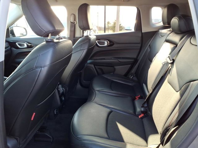 Used 2022 Jeep Compass Trailhawk image 25