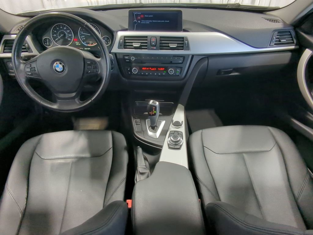 Used 2013 BMW 328i xDrive Sedan AWD/4WD image 18