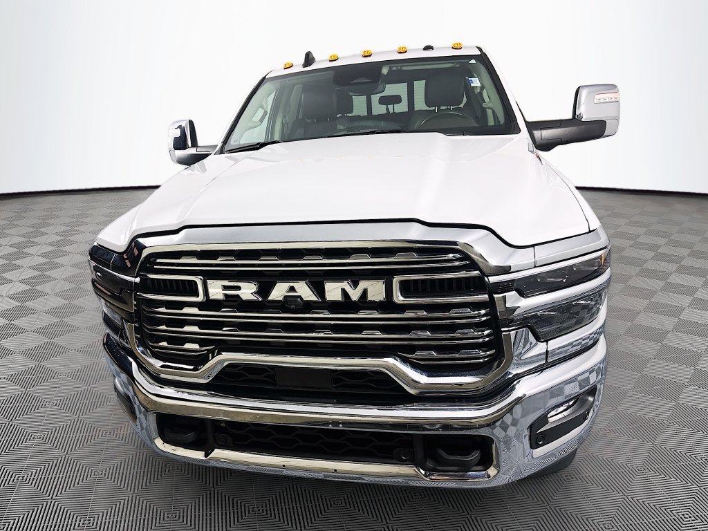 Used 2025 RAM 3500 Longhorn w/ Towing Technology Group AWD/4WD image 2