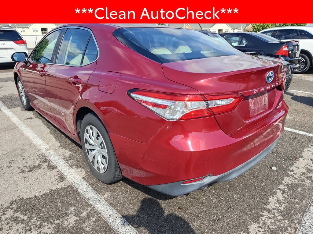 Used 2018 Toyota Camry LE FWD image 4