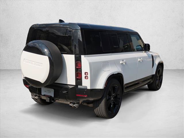 Certified 2025 Land Rover Defender 110 X-Dynamic SE AWD/4WD image 5