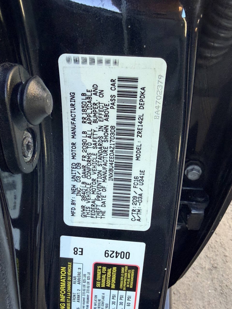 Used 2010 Toyota Corolla LE w/ All Weather Guard Pkg FWD image 13