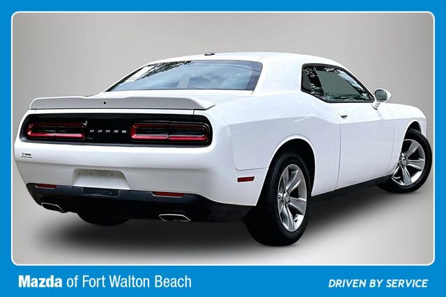 Used 2019 Dodge Challenger SXT RWD image 5