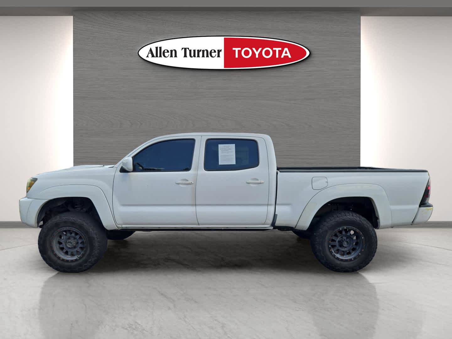 Used 2007 Toyota Tacoma PreRunner RWD image 11