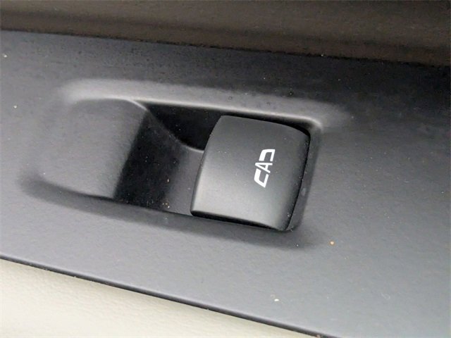 Used 2021 GMC Yukon XL SLT w/ SLT Luxury Plus Package image 36