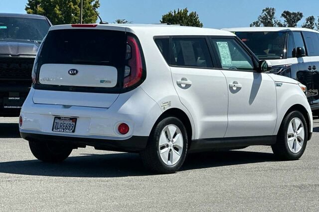 Used 2015 Kia Soul EV image 4