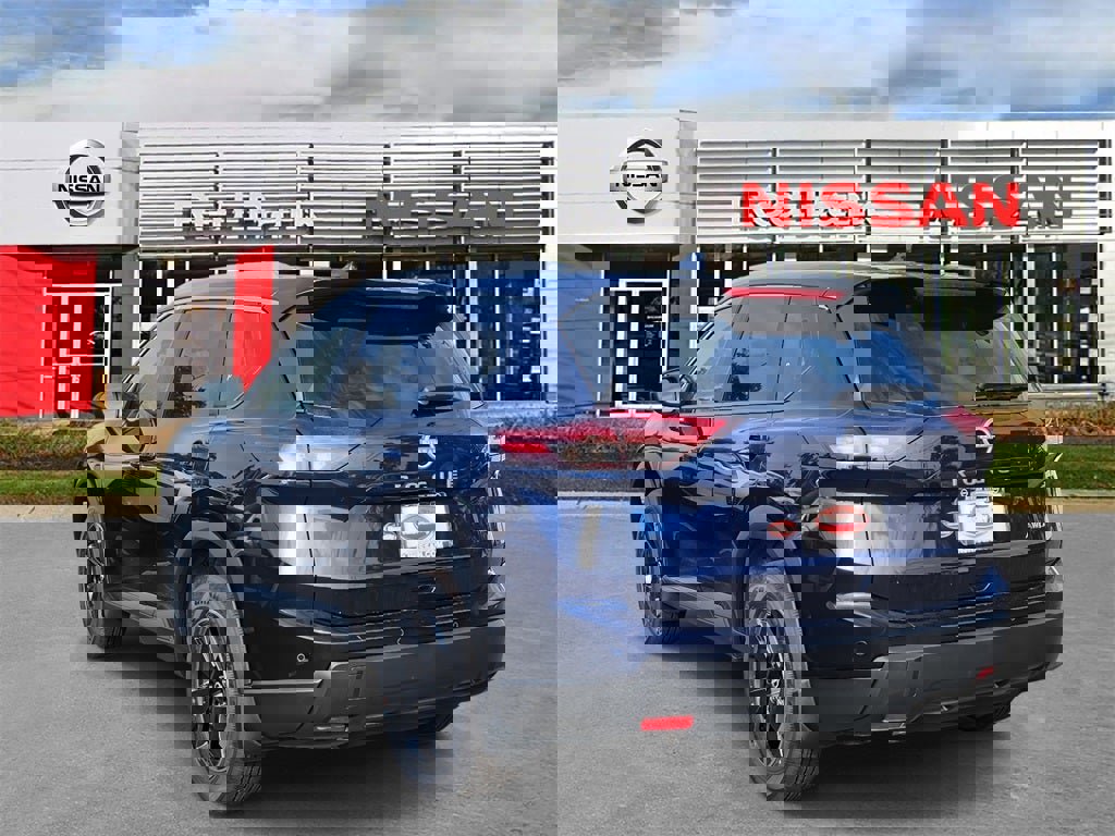 New 2026 Nissan Rogue SV image 4