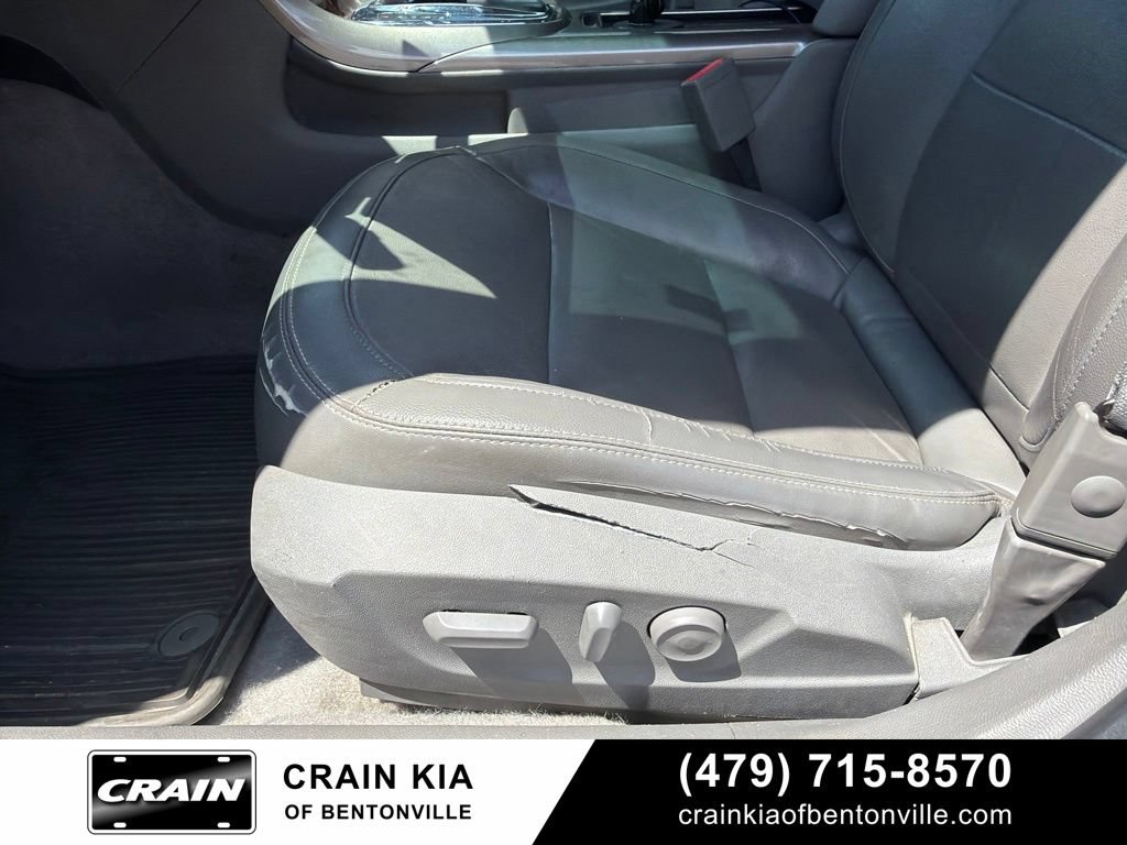 Used 2013 Chevrolet Malibu LT FWD image 16