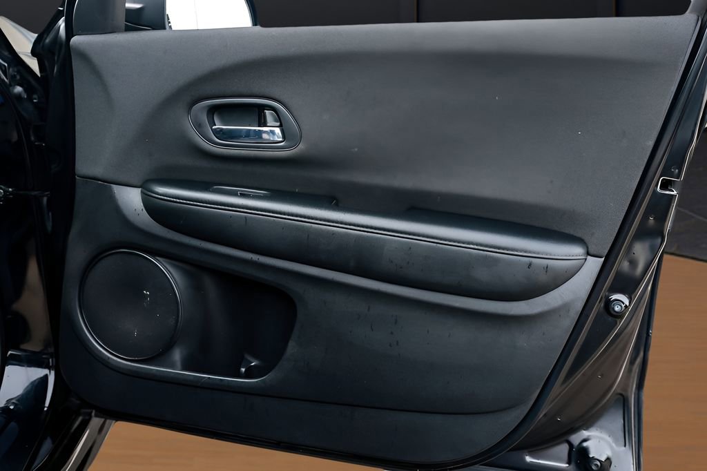 Used 2021 Honda HR-V Sport image 23