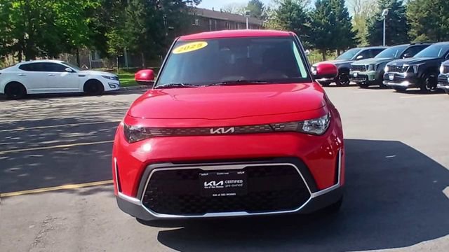 Certified 2025 Kia Soul LX w/ LX Technology Package FWD image 6