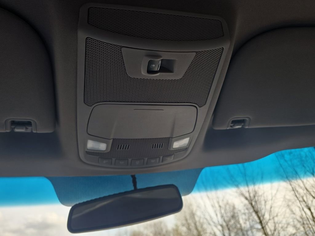 Used 2017 Ford F150 XLT w/ Equipment Group 302A Luxury AWD/4WD image 26