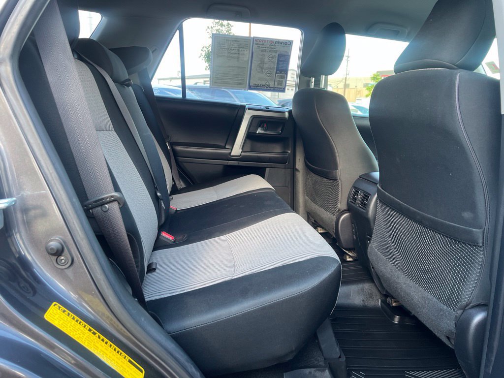 Used 2017 Toyota 4Runner SR5 RWD image 12