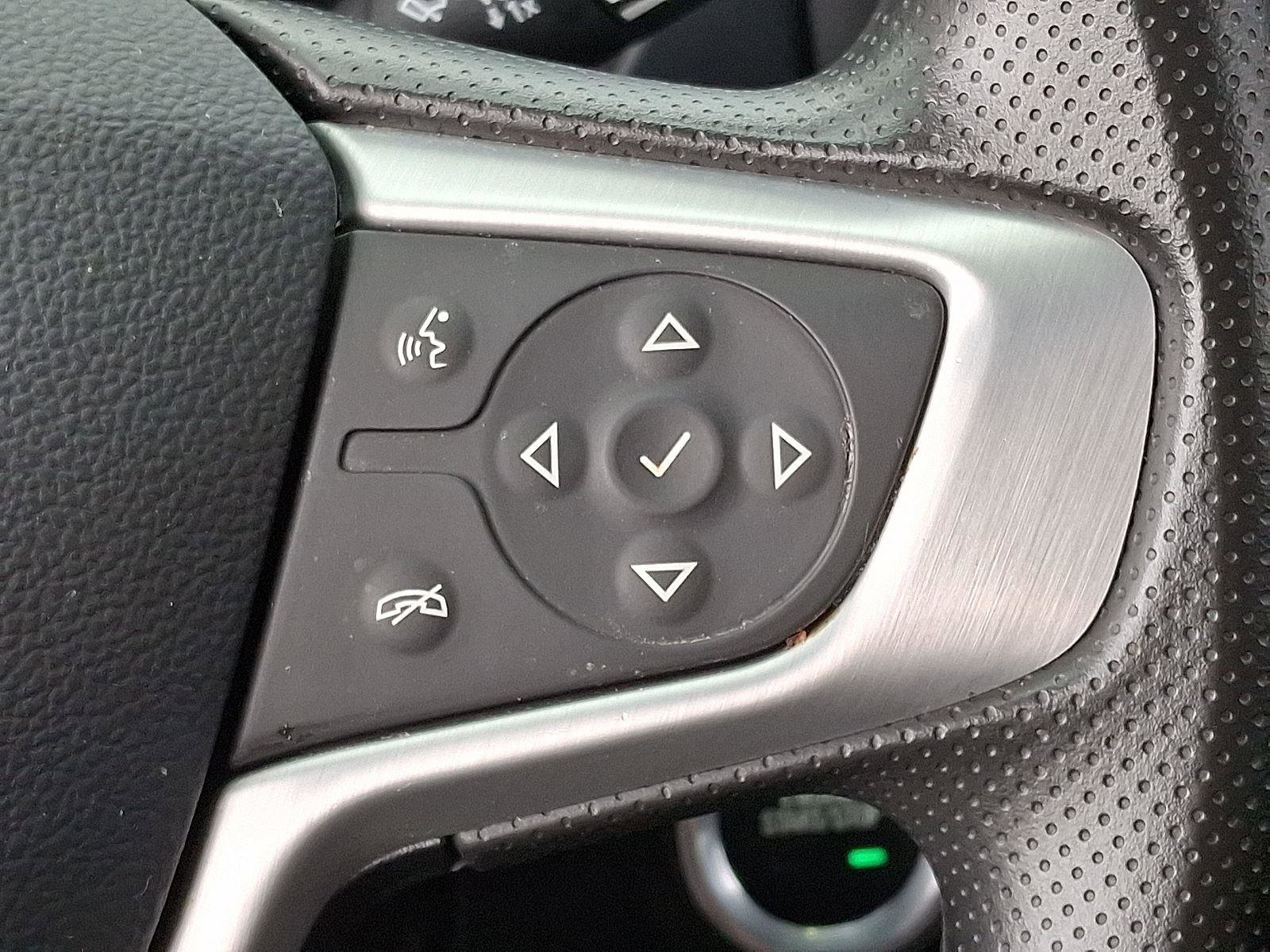 Used 2024 GMC Terrain SLE image 23
