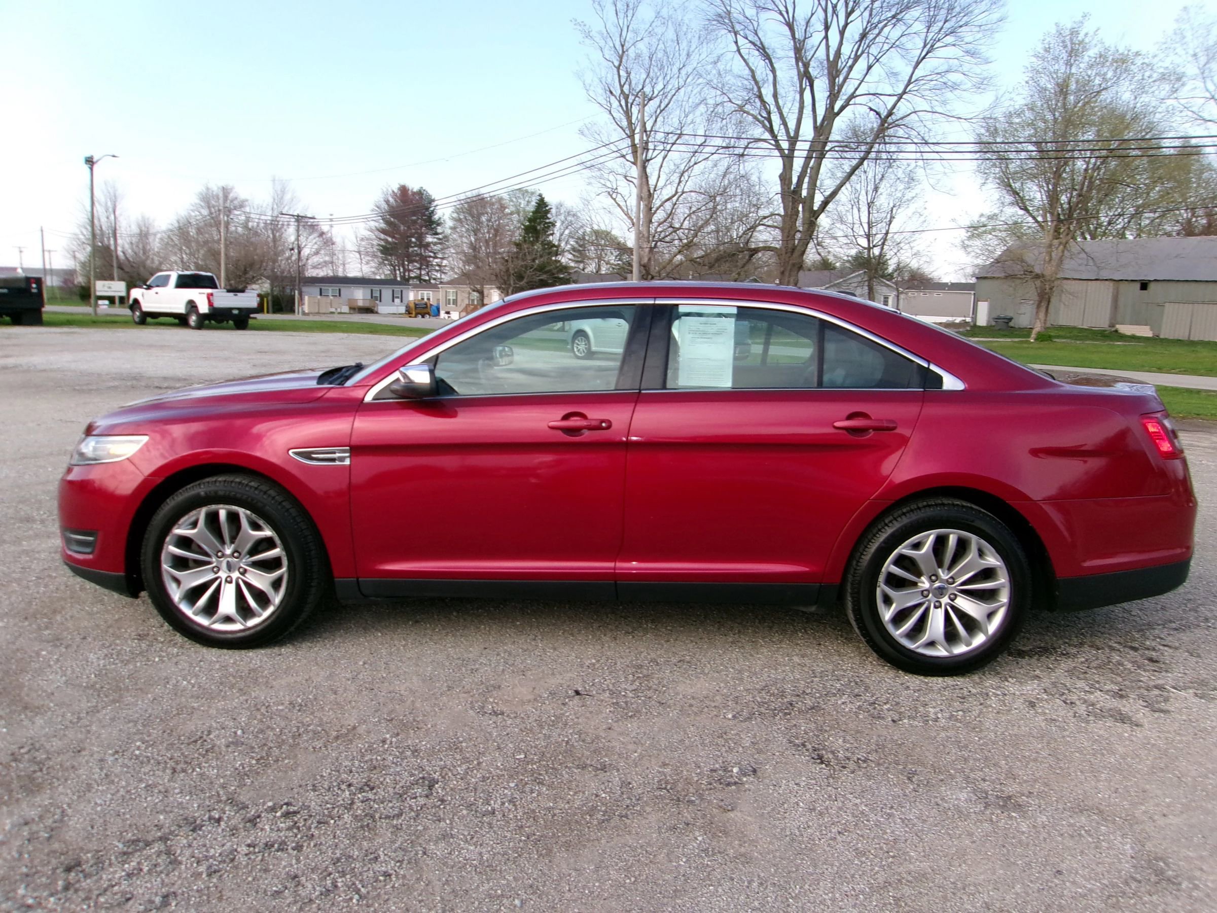 Used 2015 Ford Taurus Limited image 2