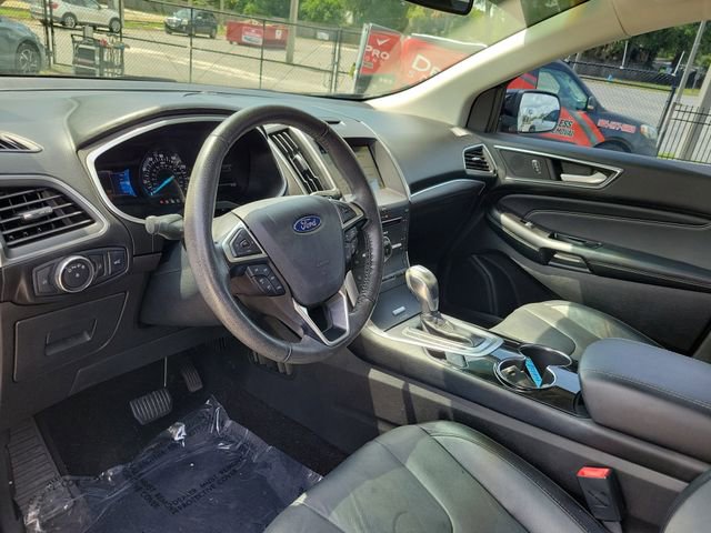 Used 2016 Ford Edge Titanium w/ Technology Package FWD image 12