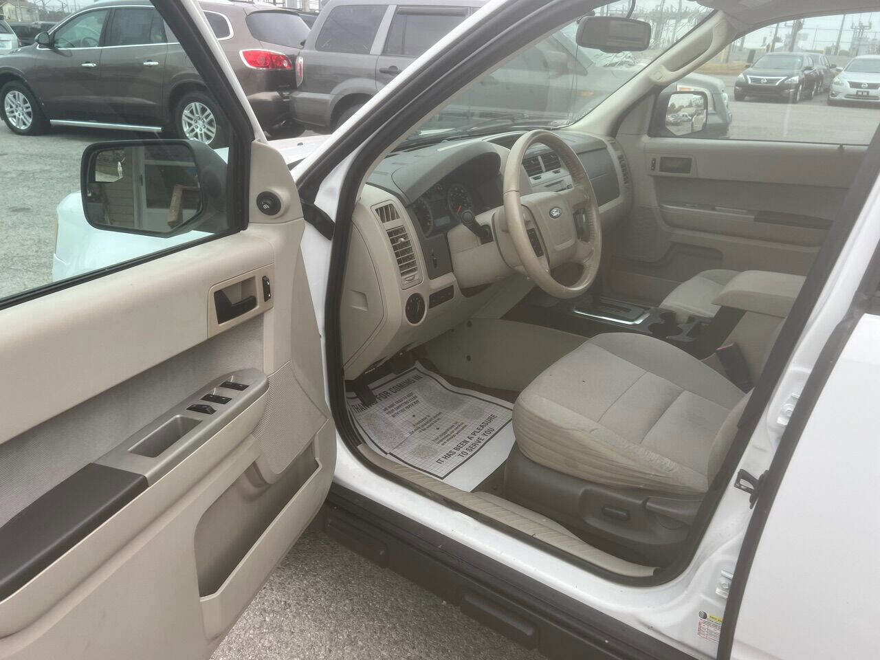 Used 2011 Ford Escape XLT image 15