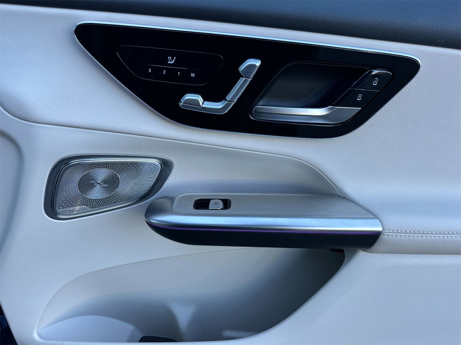 Certified 2025 Mercedes-Benz GLC 300 image 19