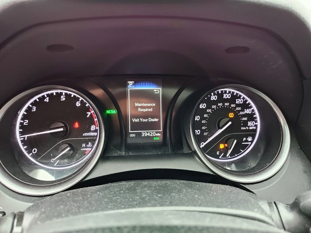 Used 2023 Toyota Camry SE w/ Cold Weather Package FWD image 8