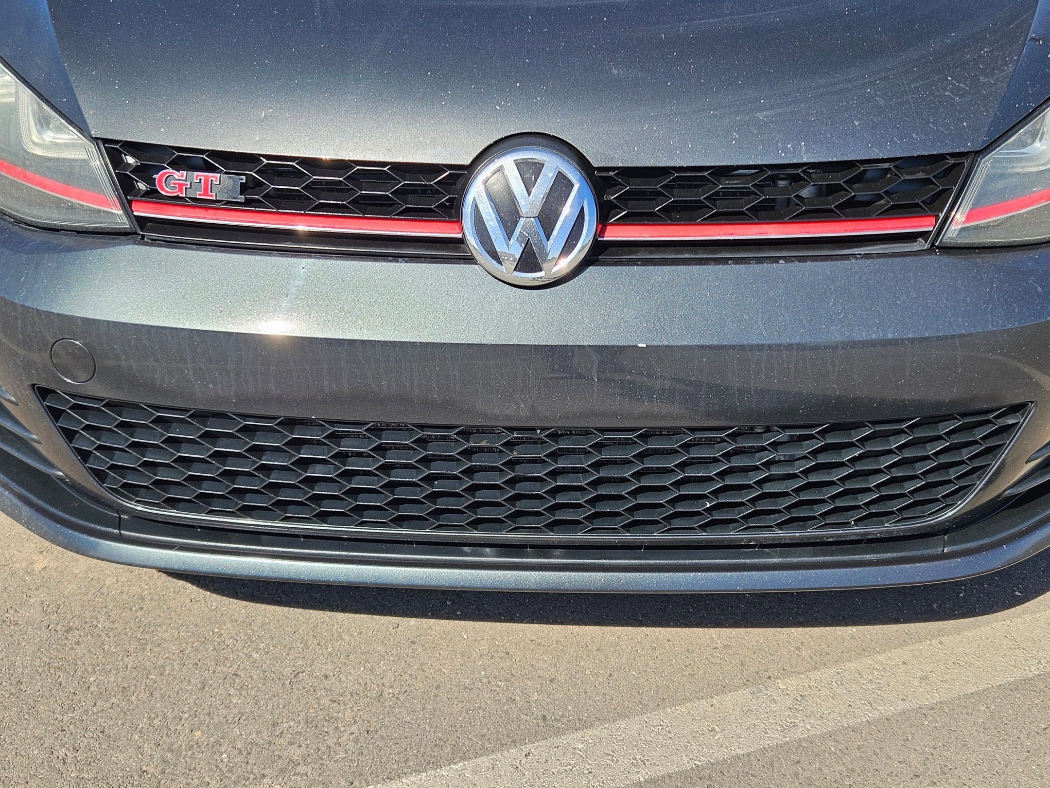 Used 2017 Volkswagen GTI S image 9