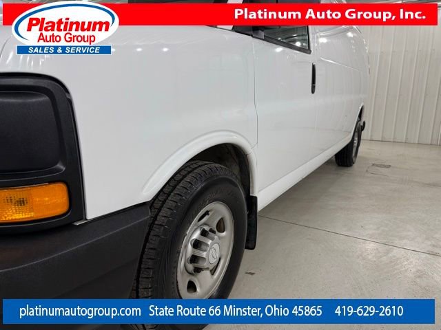 Used 2017 Chevrolet Express 3500 Extended image 40