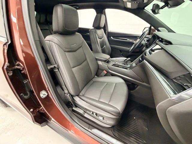 Certified 2022 Cadillac XT5 Premium Luxury w/ Technology Package AWD/4WD image 30