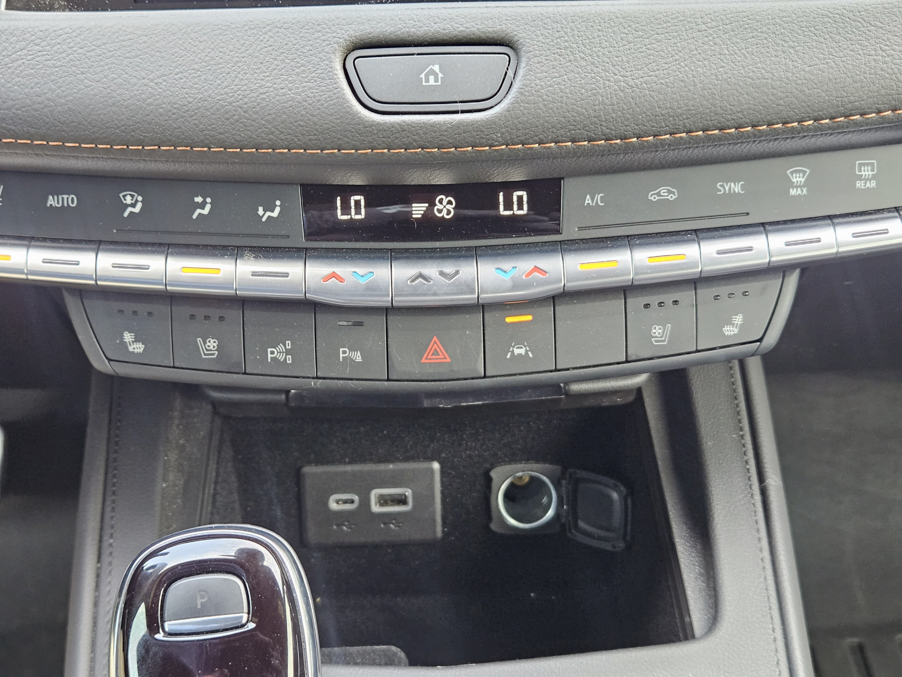 Used 2023 Cadillac XT4 Sport FWD image 12