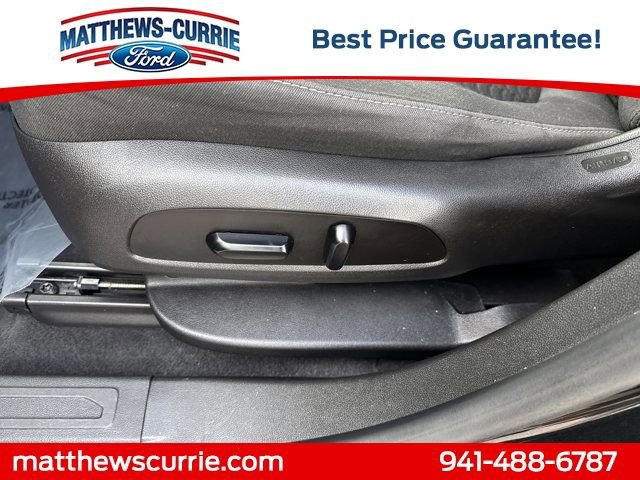 Used 2018 GMC Acadia SLE w/ Driver Alert Package I image 10