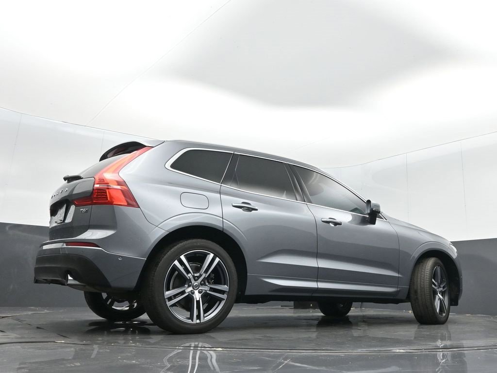 Used 2019 Volvo XC60 T6 Momentum w/ Multimedia Package image 36