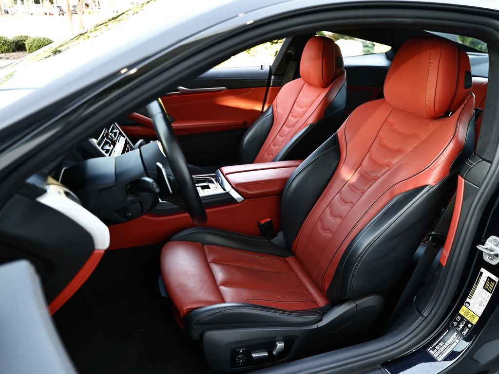 Used 2022 BMW M850i xDrive Coupe w/ M Carbon Exterior Package AWD/4WD image 21