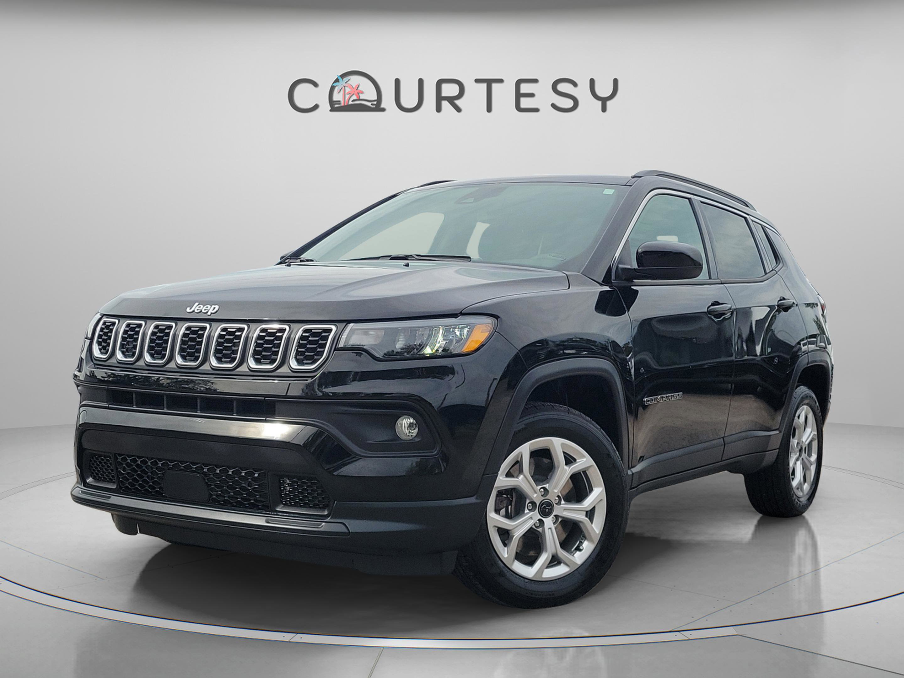 Used 2025 Jeep Compass Latitude image 1