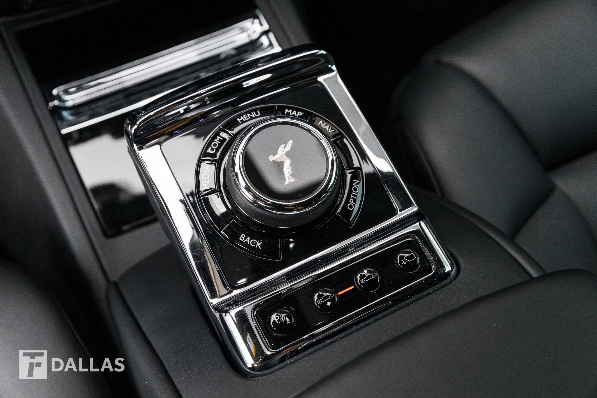 Used 2023 Rolls-Royce Phantom Sedan w/ The Phantom Package image 32