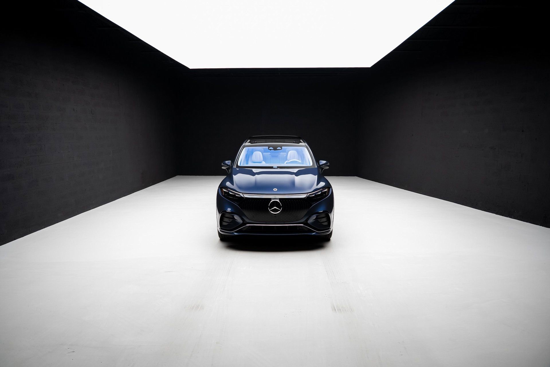 Used 2023 Mercedes-Benz EQS 450+ 4MATIC SUV w/ AMG Line Exterior Package image 77