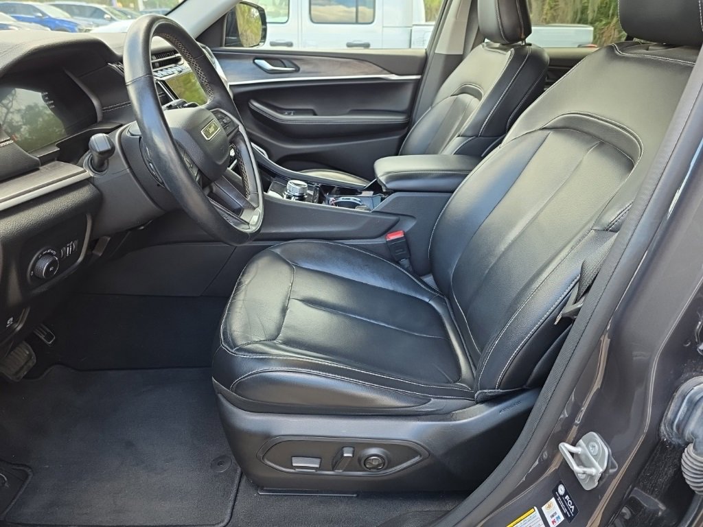 Used 2022 Jeep Grand Cherokee Limited image 5