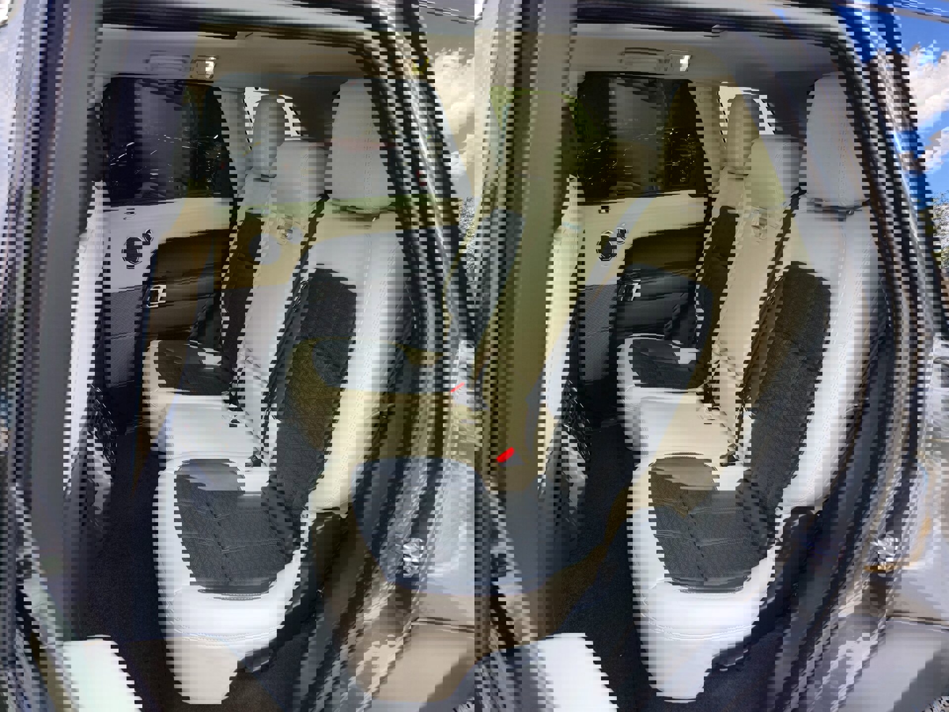 Used 2019 Land Rover Range Rover Sport HSE Dynamic image 27