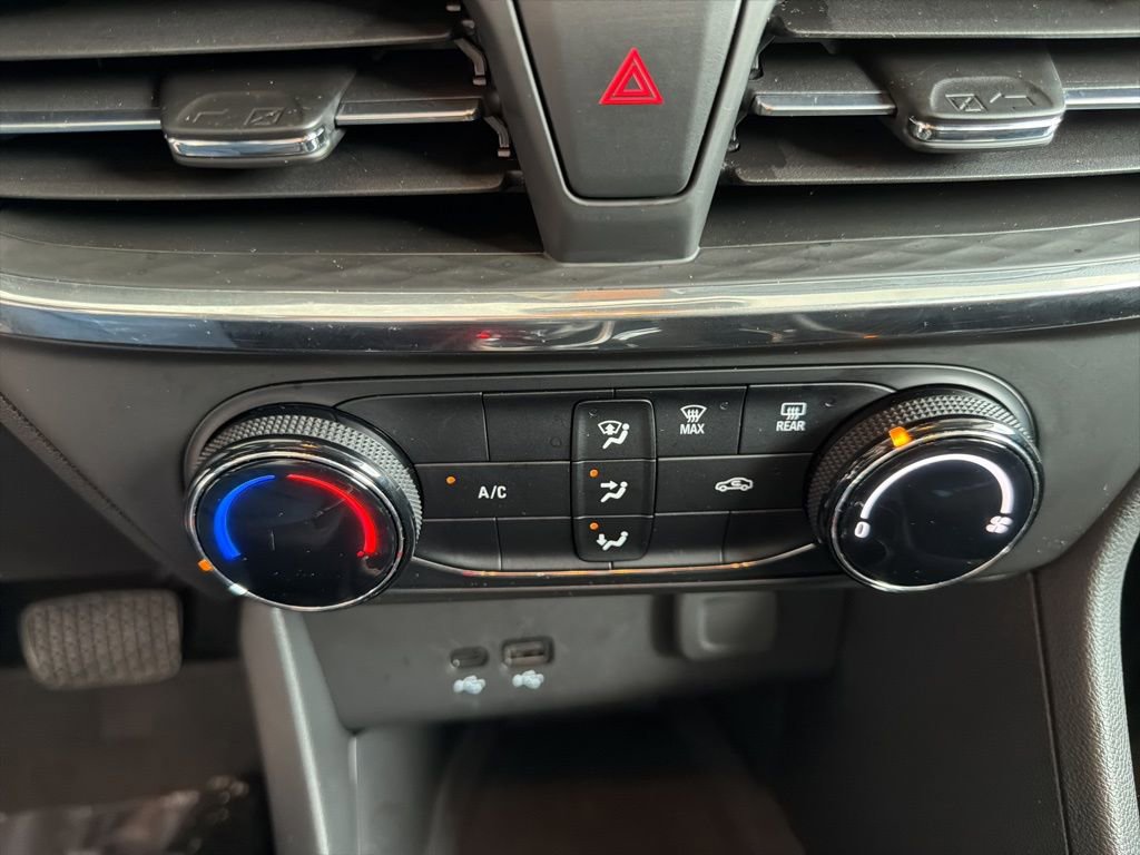 Used 2025 Buick Encore GX Preferred image 15