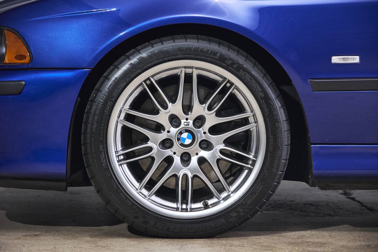 Used 2002 BMW M5 RWD image 32