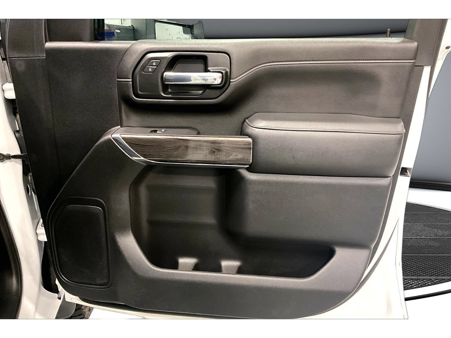 Used 2021 Chevrolet Silverado 2500 LTZ w/ LTZ Plus Package AWD/4WD image 47