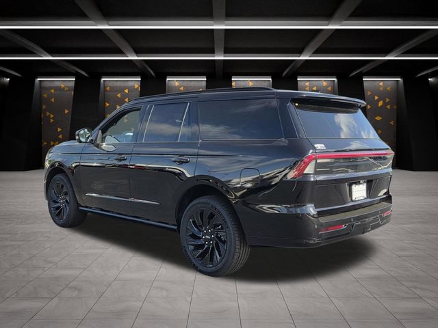 New 2026 Lincoln Navigator Reserve w/ Jet Appearance Package AWD/4WD video 3