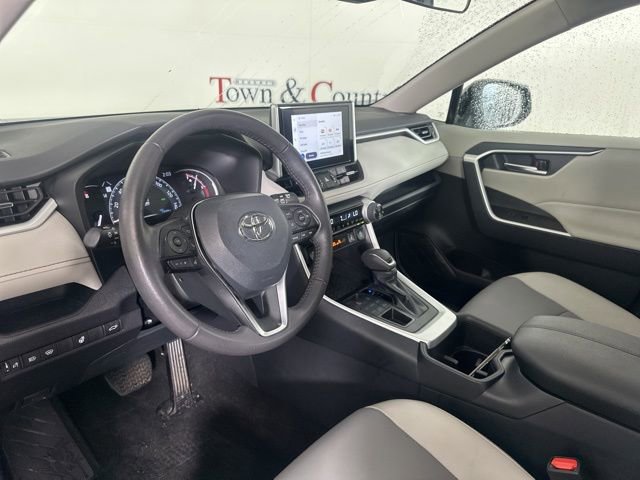 Used 2024 Toyota RAV4 XLE Premium image 19