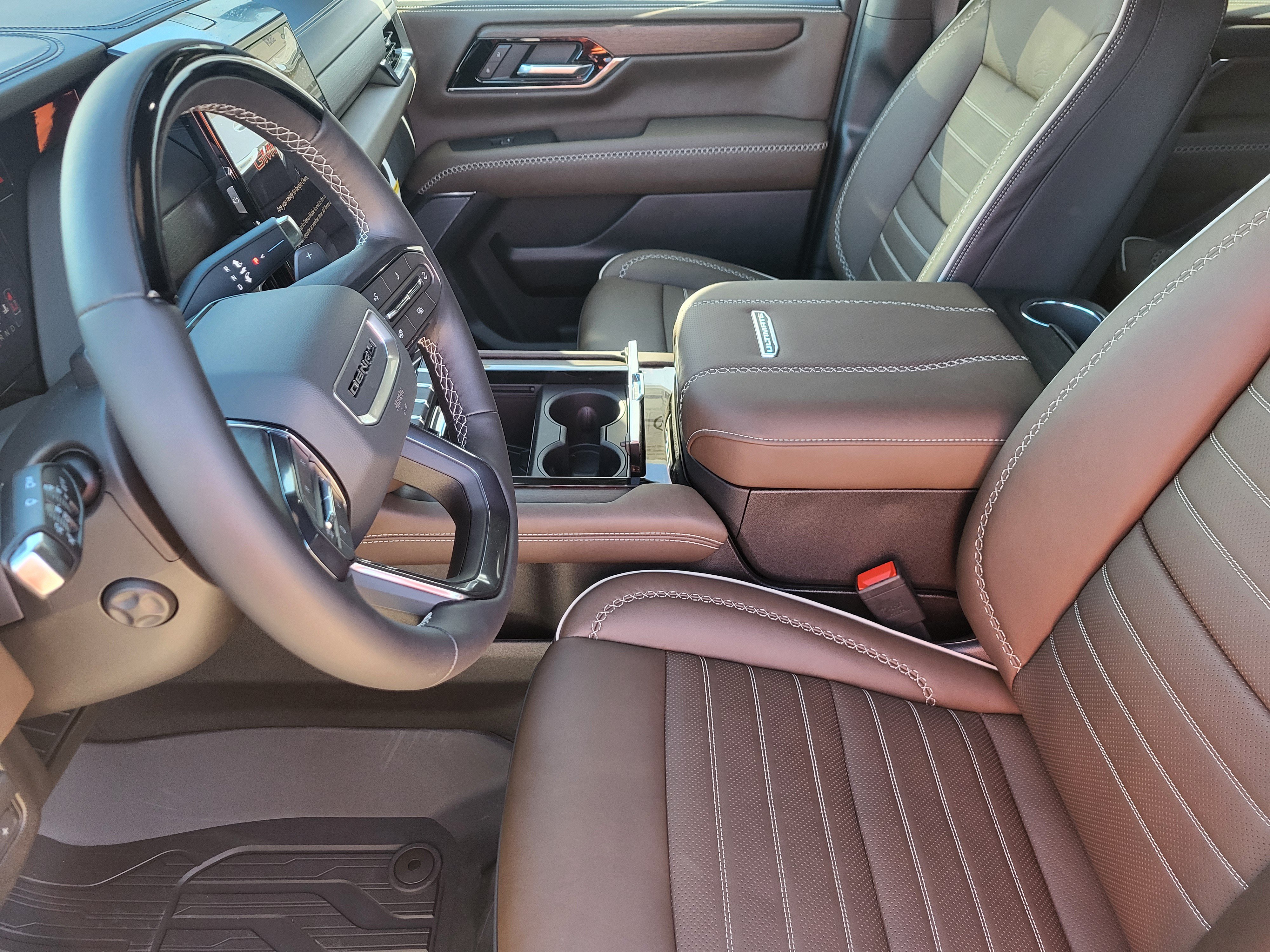 New 2027 GMC Yukon XL Denali Ultimate w/ LPO, Illumination Package AWD/4WD image 13