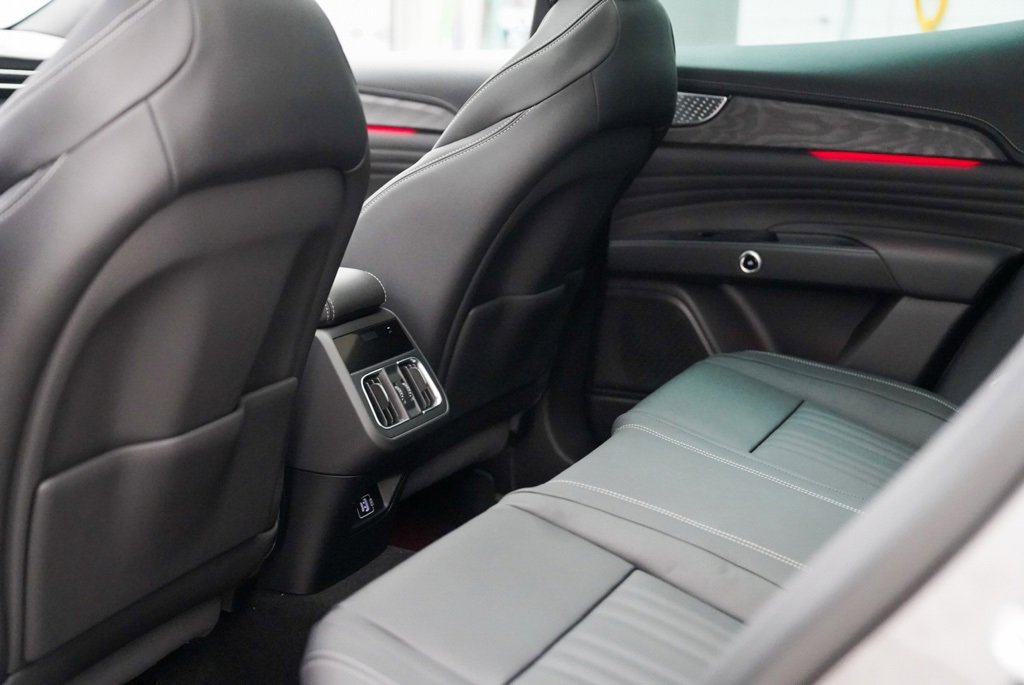 New 2025 Maserati Grecale Modena image 22