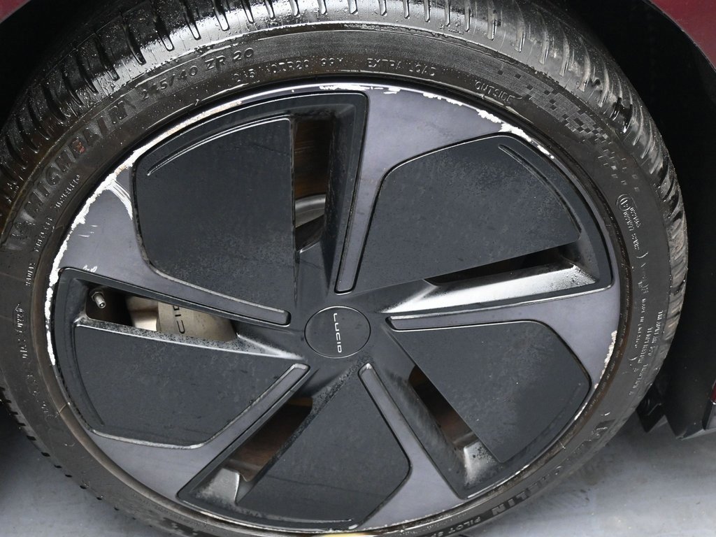 Used 2024 Lucid Air Touring image 39