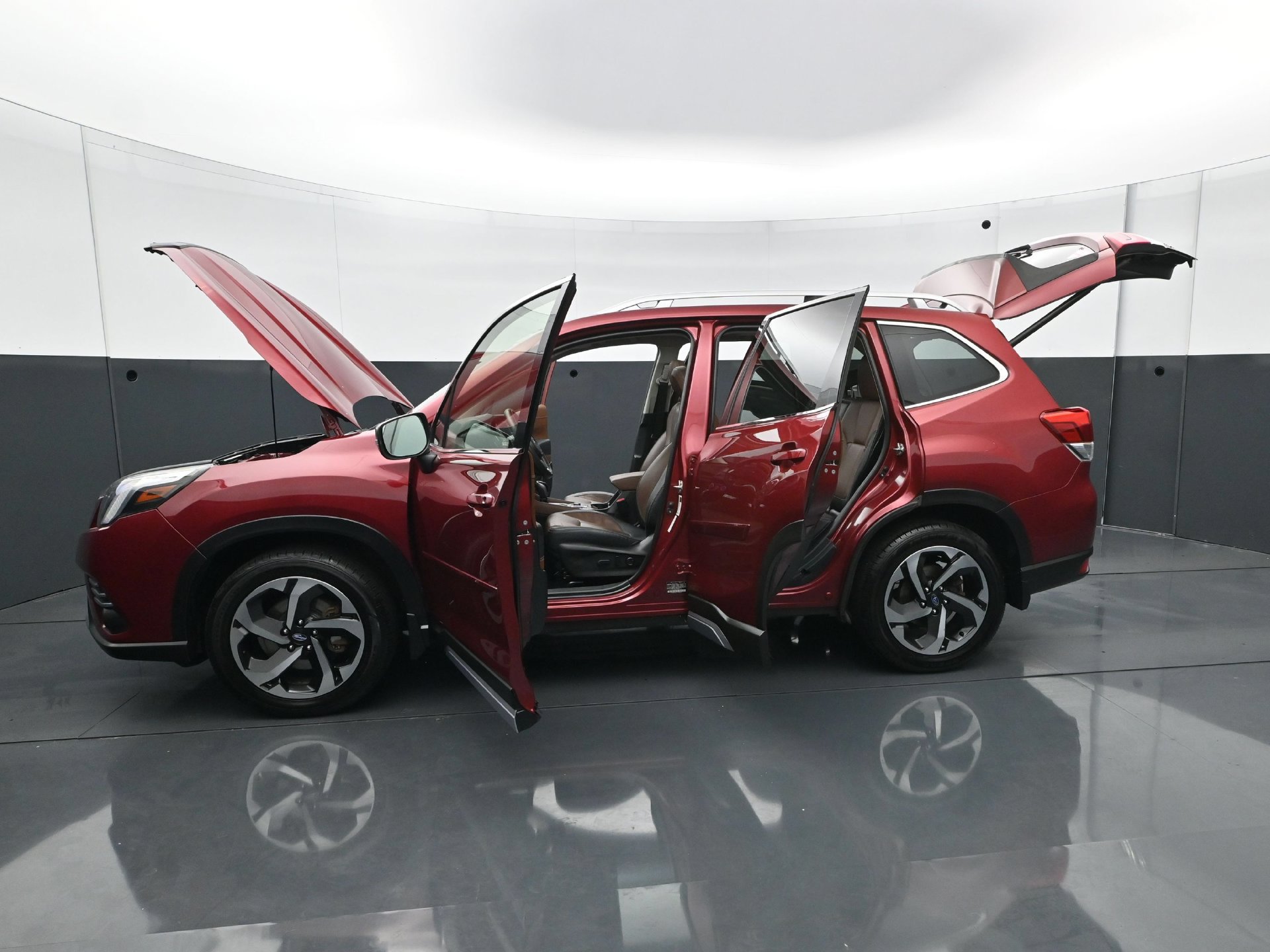 Used 2023 Subaru Forester Touring AWD/4WD image 33