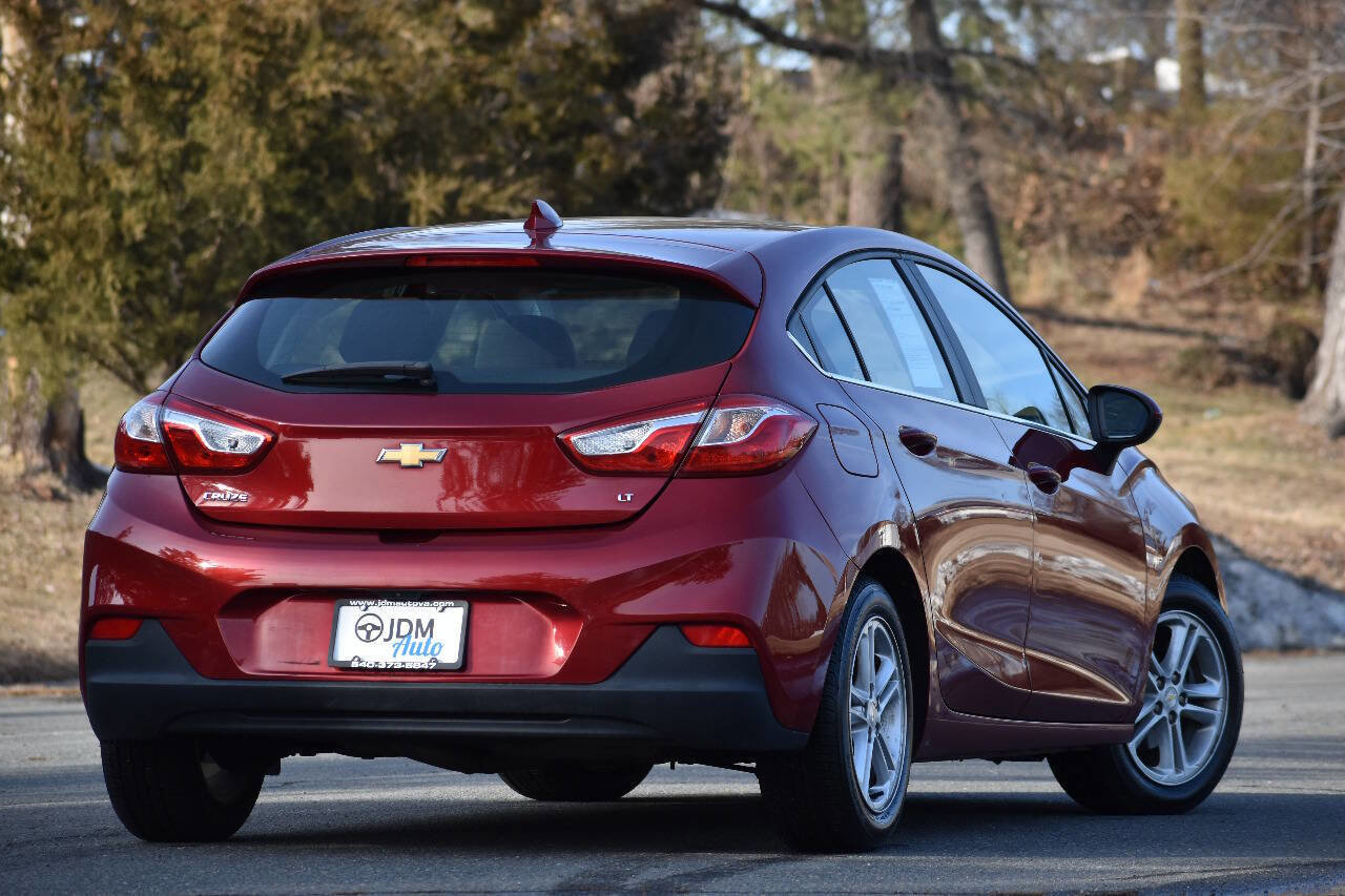 Used 2017 Chevrolet Cruze LT FWD image 5
