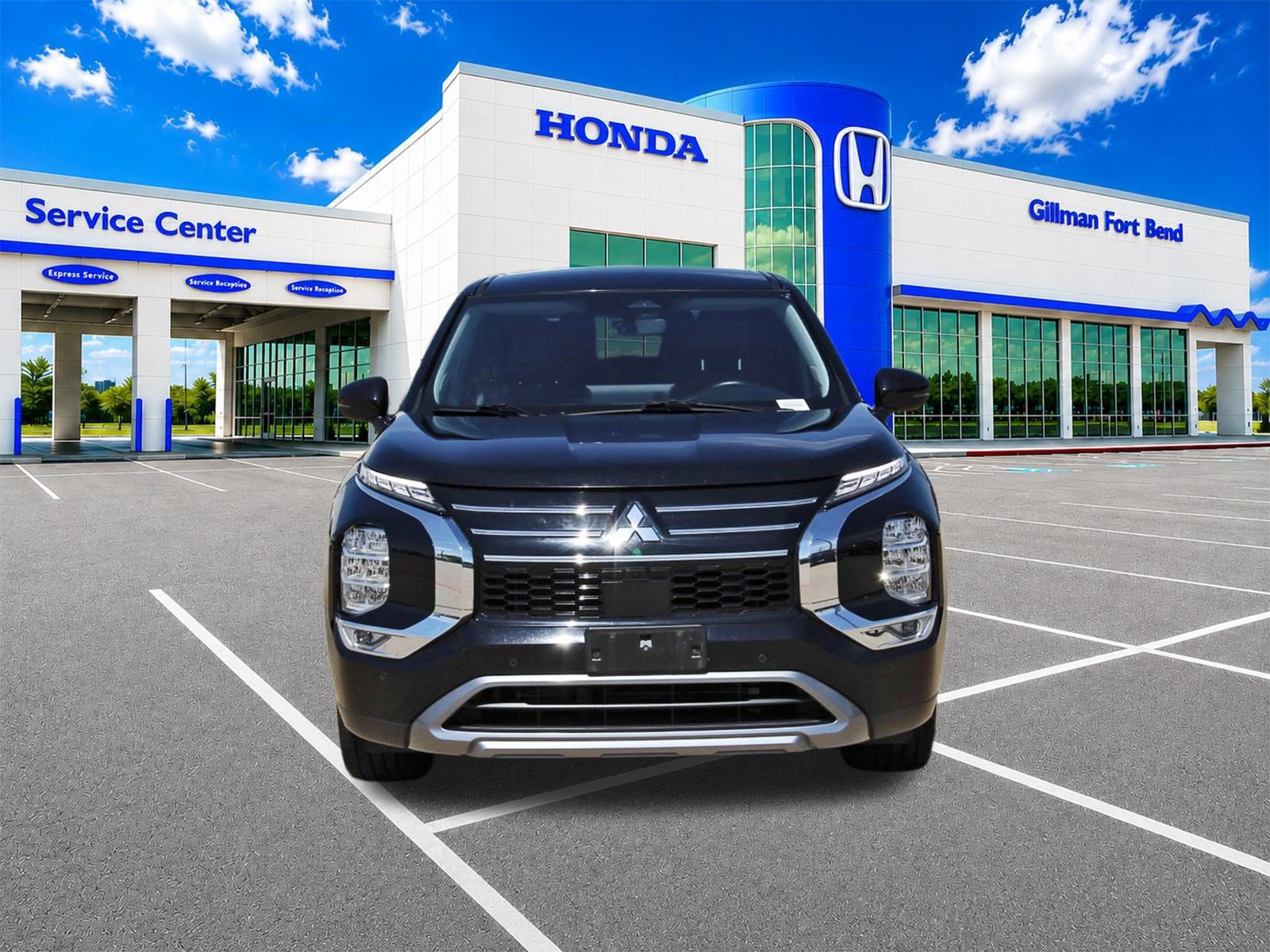Used 2025 Mitsubishi Outlander SE FWD image 2