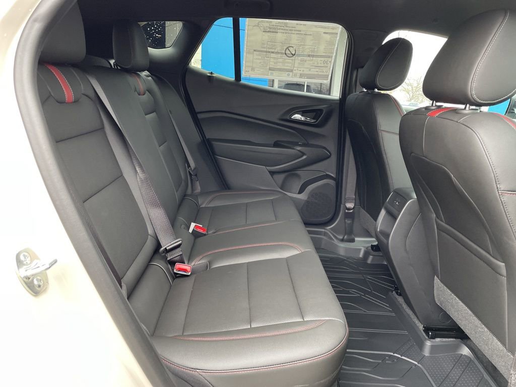 New 2026 Chevrolet Trax RS w/ Driver Confidence Package FWD image 31