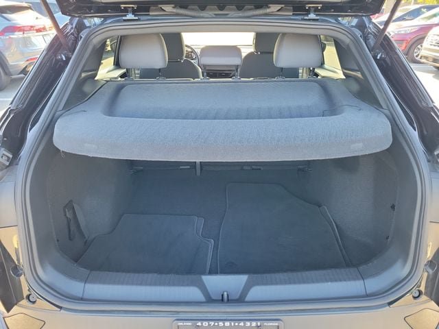 Certified 2022 Volkswagen ID.4 Pro AWD/4WD image 7