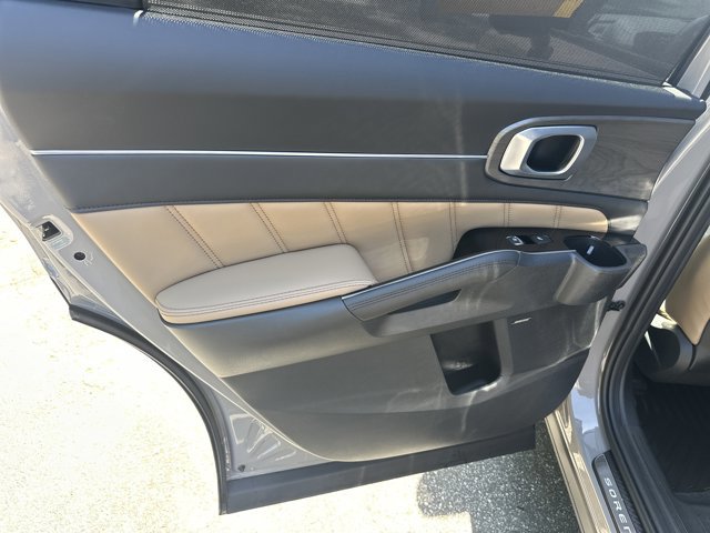 Certified 2026 Kia Sorento SX Prestige w/ Olive Brown Leather Package AWD/4WD image 27