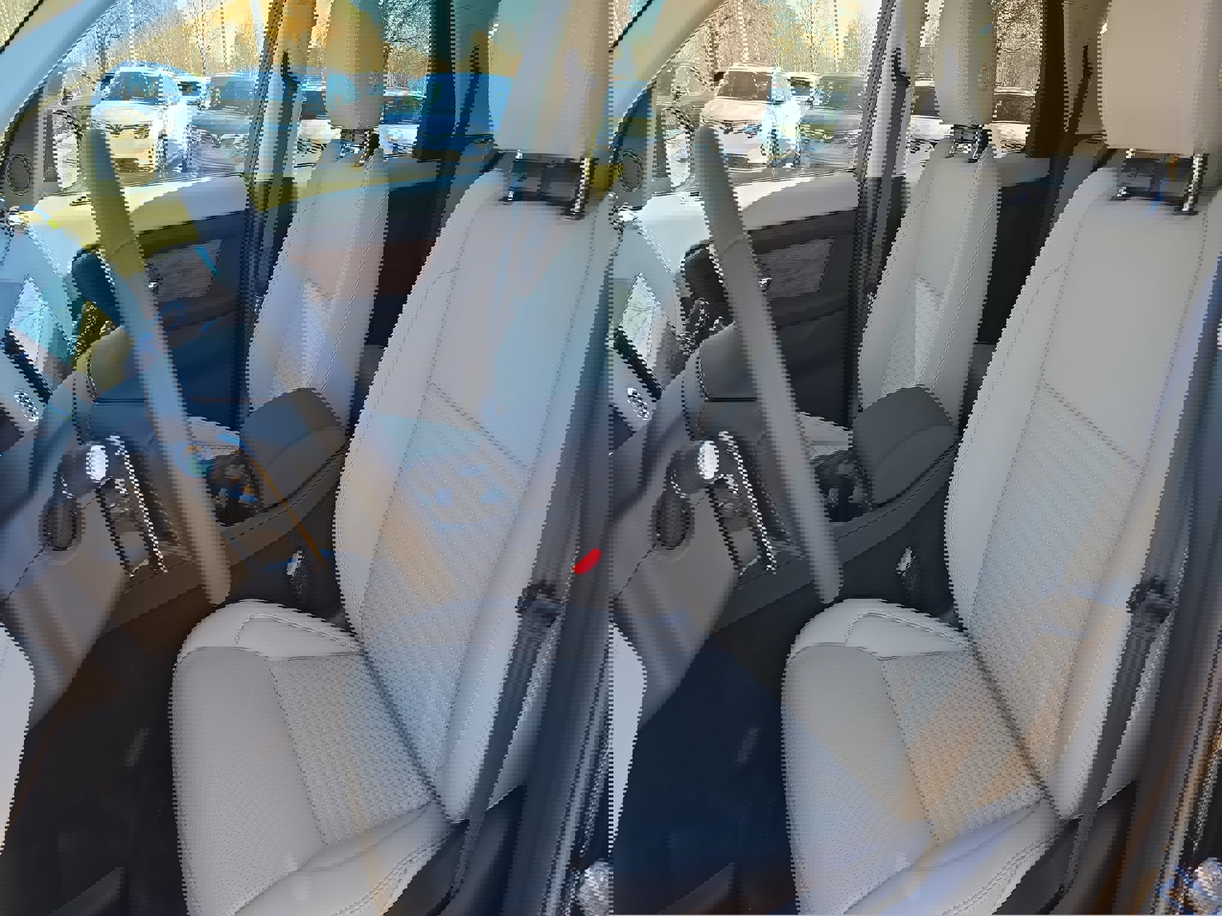 New 2025 Land Rover Discovery Sport S image 15