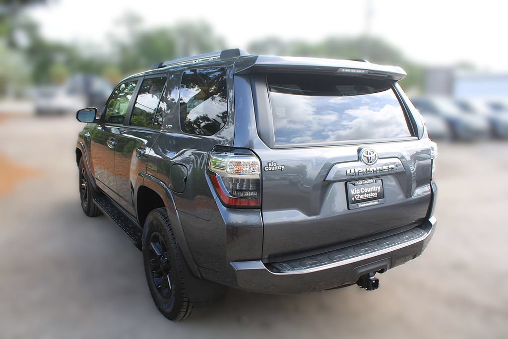 Used 2022 Toyota 4Runner SR5 Premium AWD/4WD image 11